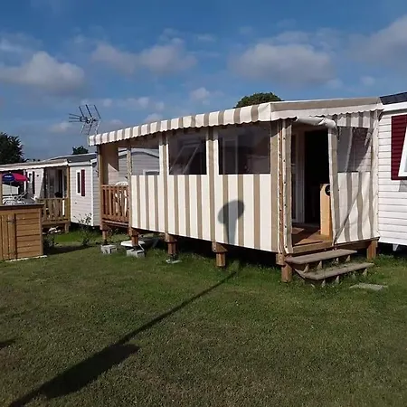 Mobil 430 Campingplatz Litteau